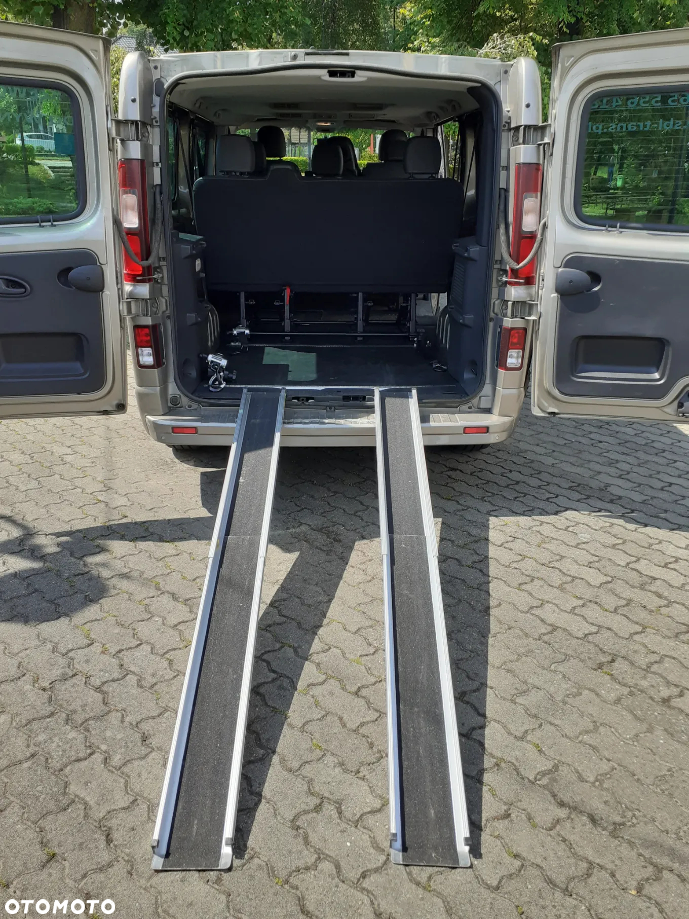 Opel Vivaro - 12