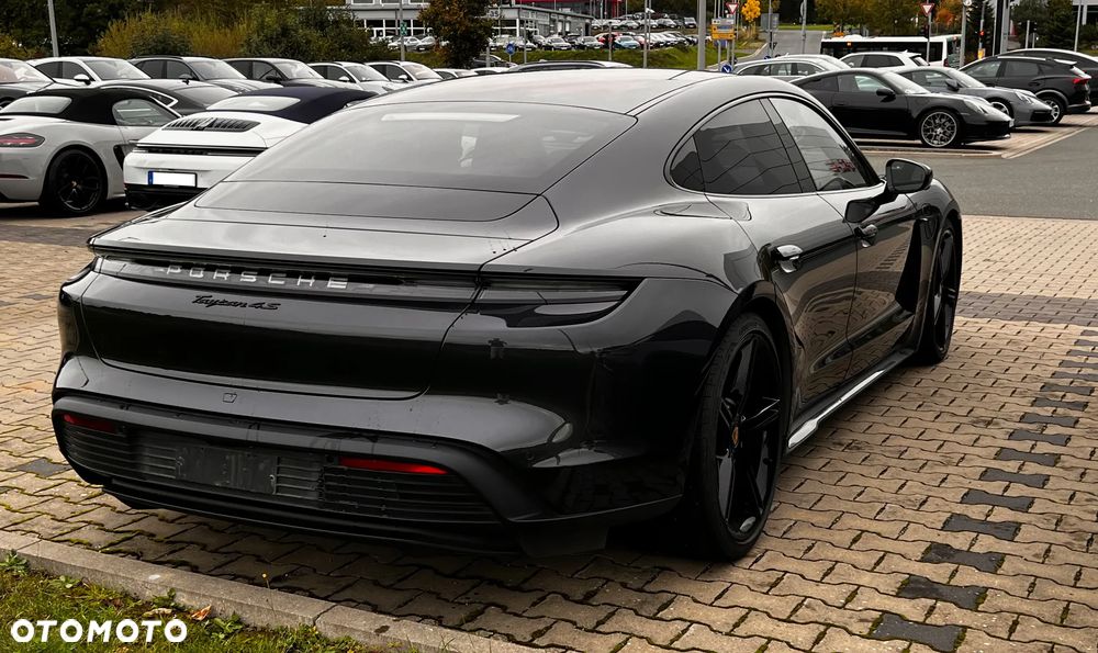 Porsche Taycan 4S Performance Plus - 4