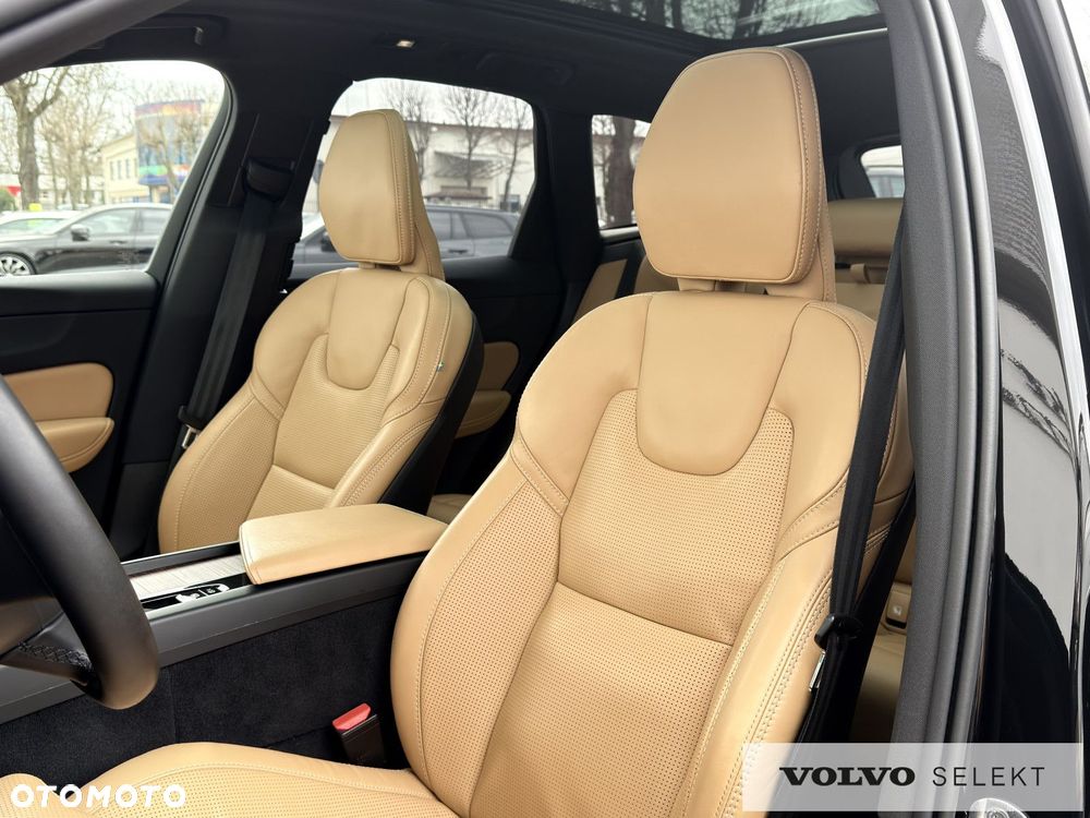 Volvo XC 60 - 22