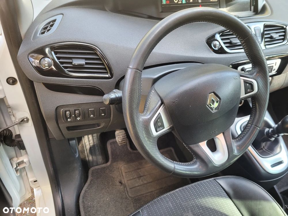 Renault Scenic 1.6 dCi Energy Bose Edition - 12
