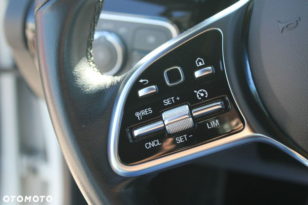 Mercedes-Benz CLA - 22