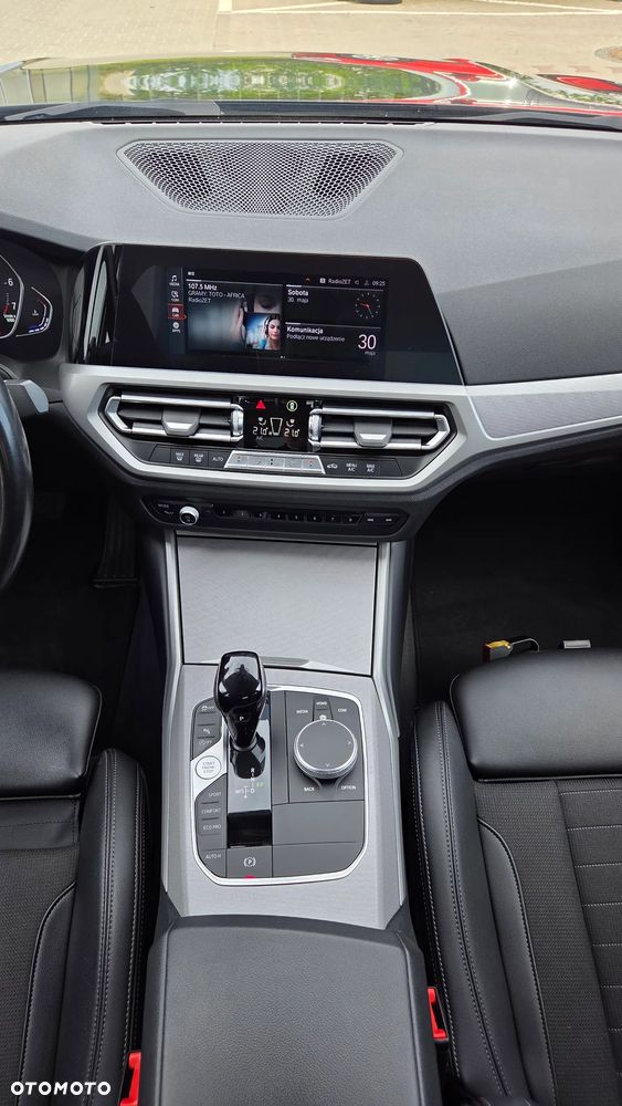 BMW Seria 3 330i - 24