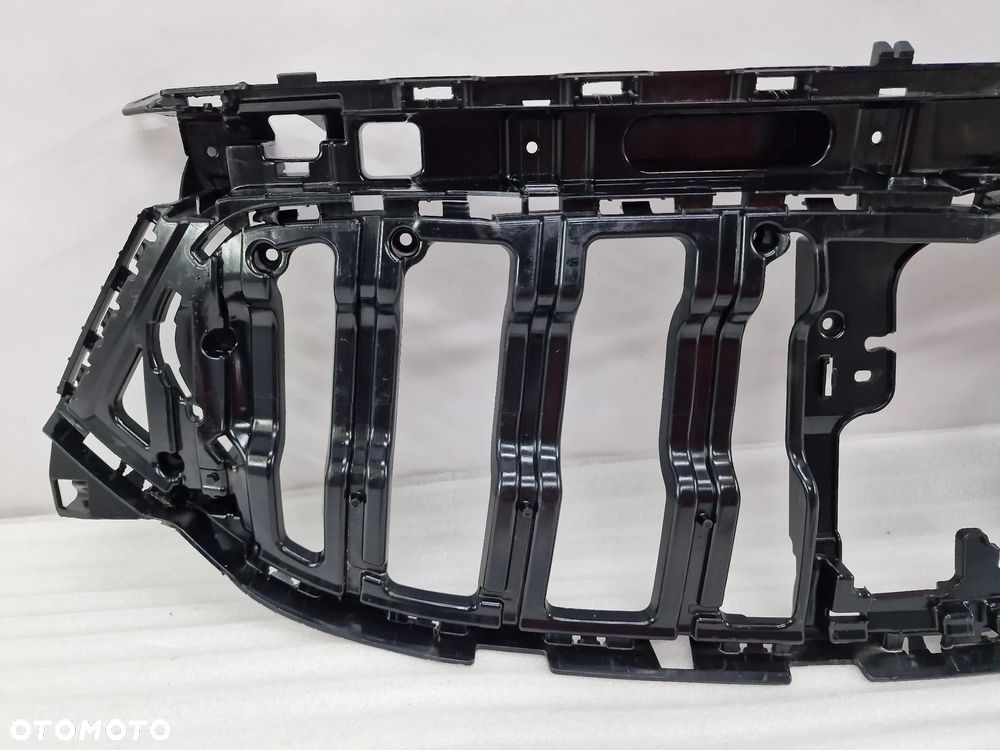 MERCEDES EGA W243 STELAŻ / WZMOCNIENIE ATRAPY / GRILLA PRZEDNIEGO PRZÓD , NR A243880600 , NR AUKCJI WGN6 - 3