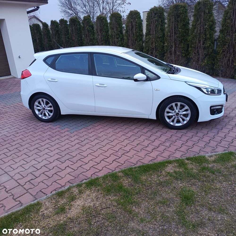 Kia Ceed - 5