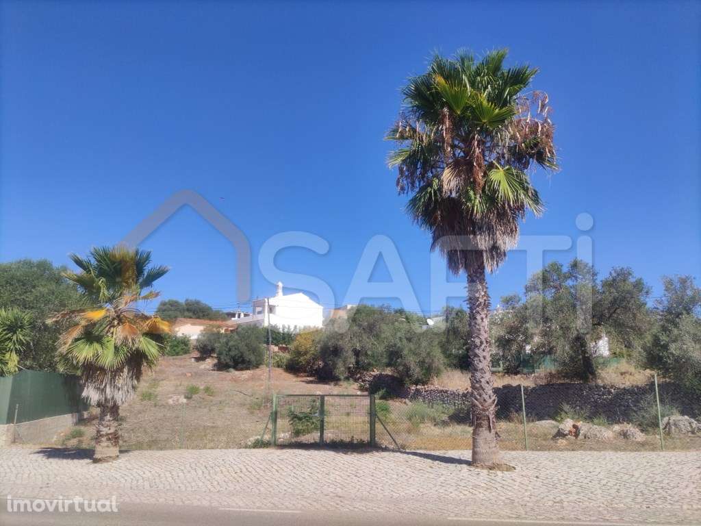 Excelente terreno para construção e investimento - Grande imagem: 2/5