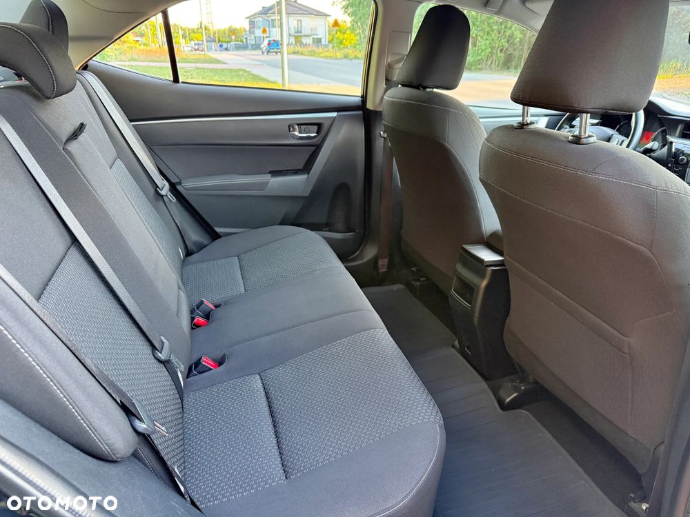 Toyota Corolla 1.6 Prestige - 26