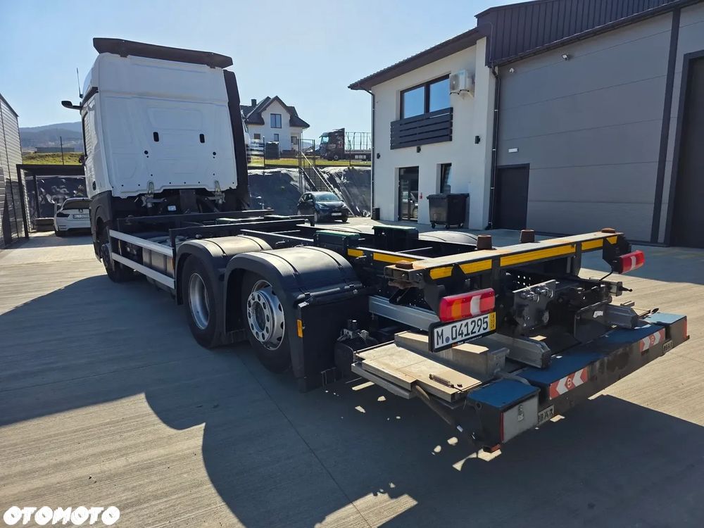 Mercedes-Benz ACTROS - 6