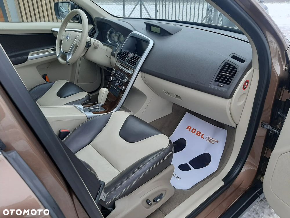 Volvo XC 60 2.4D Summum - 31