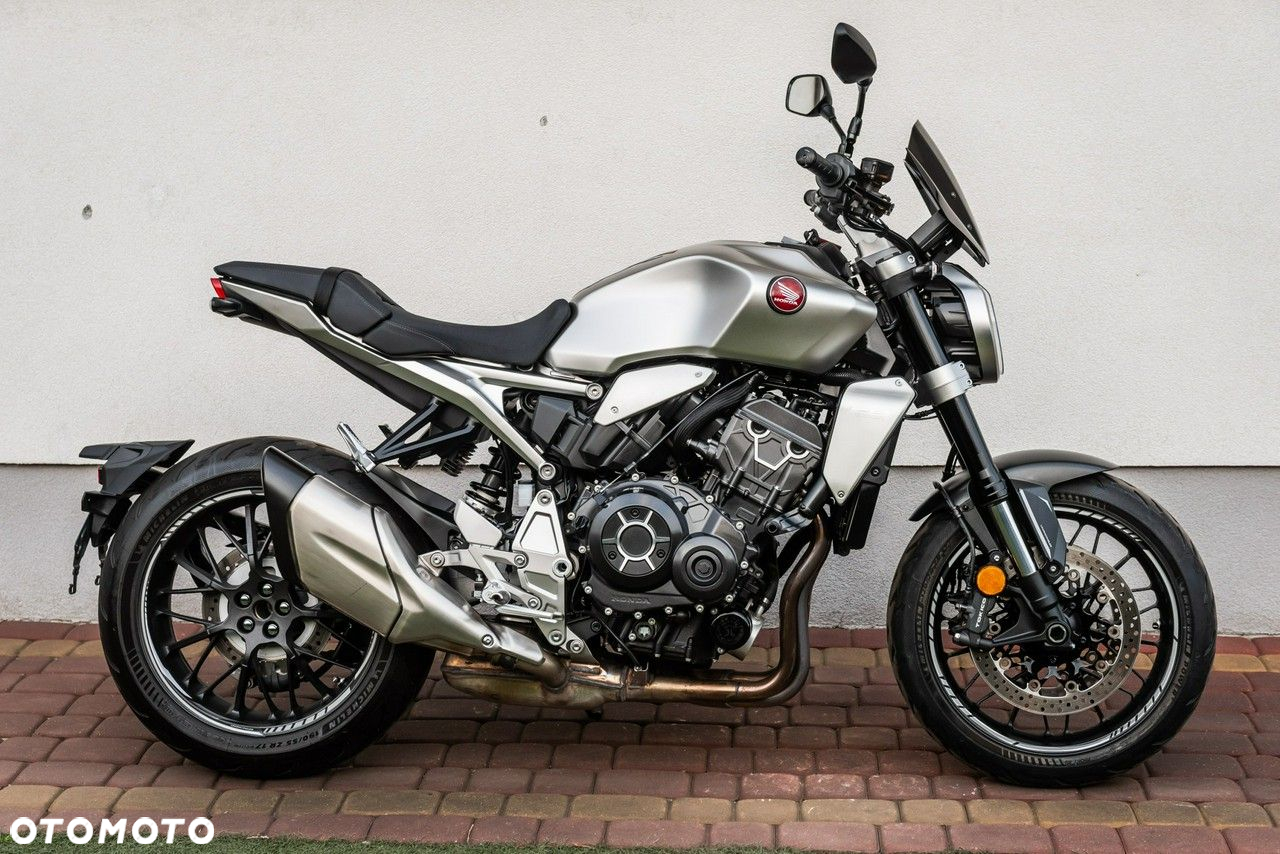 Honda CB - 2