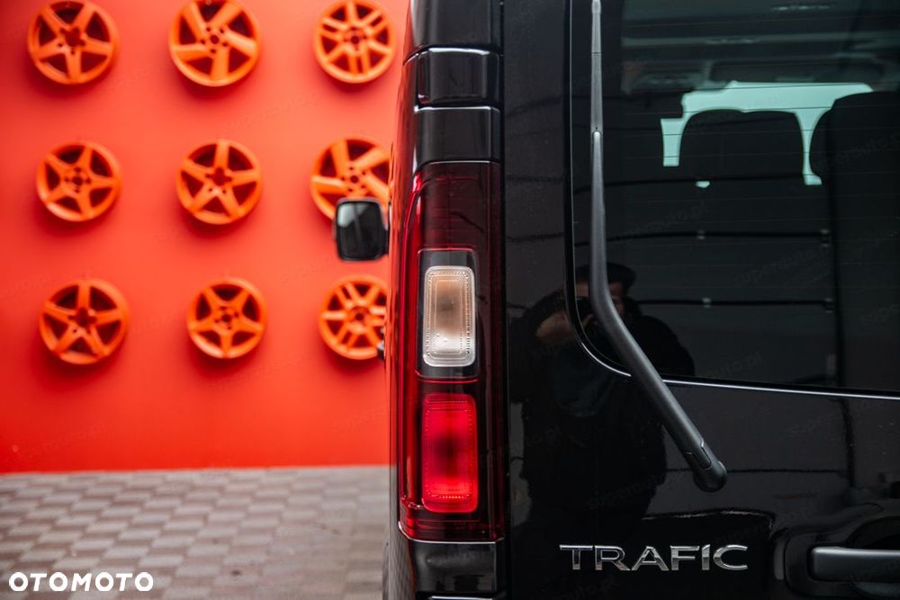 Renault Trafic - 12