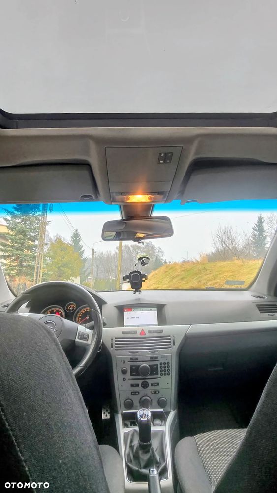 Opel Astra 1.9 CDTI Cosmo - 12