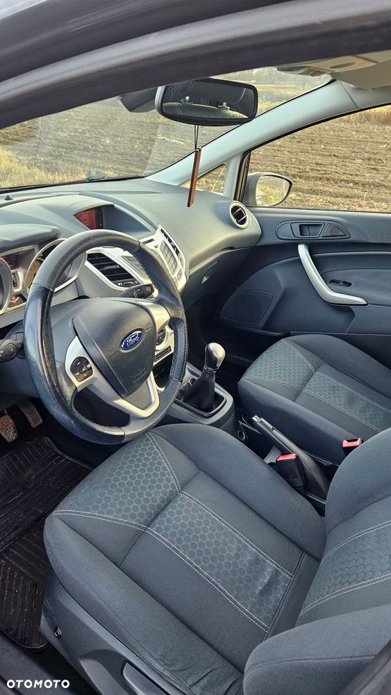Ford Fiesta 1.4 Titanium - 9