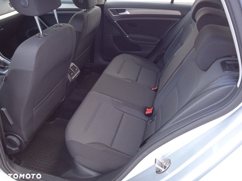 Volkswagen Golf 1.2 TSI BMT Comfortline - 13