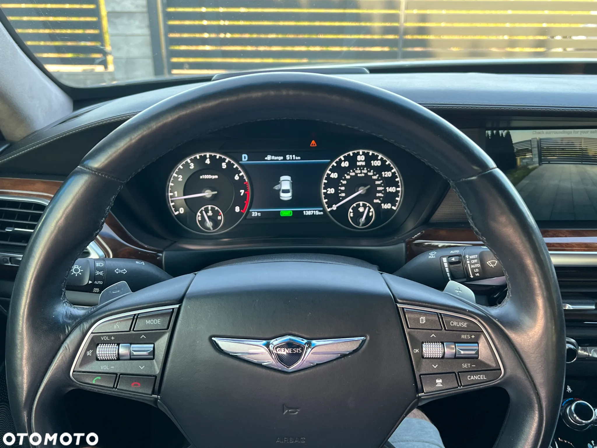 Genesis G90 - 14