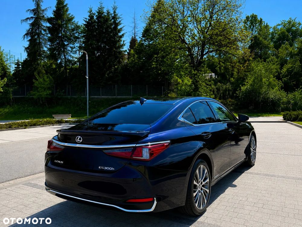 Lexus ES 300h Business Edition + - 3