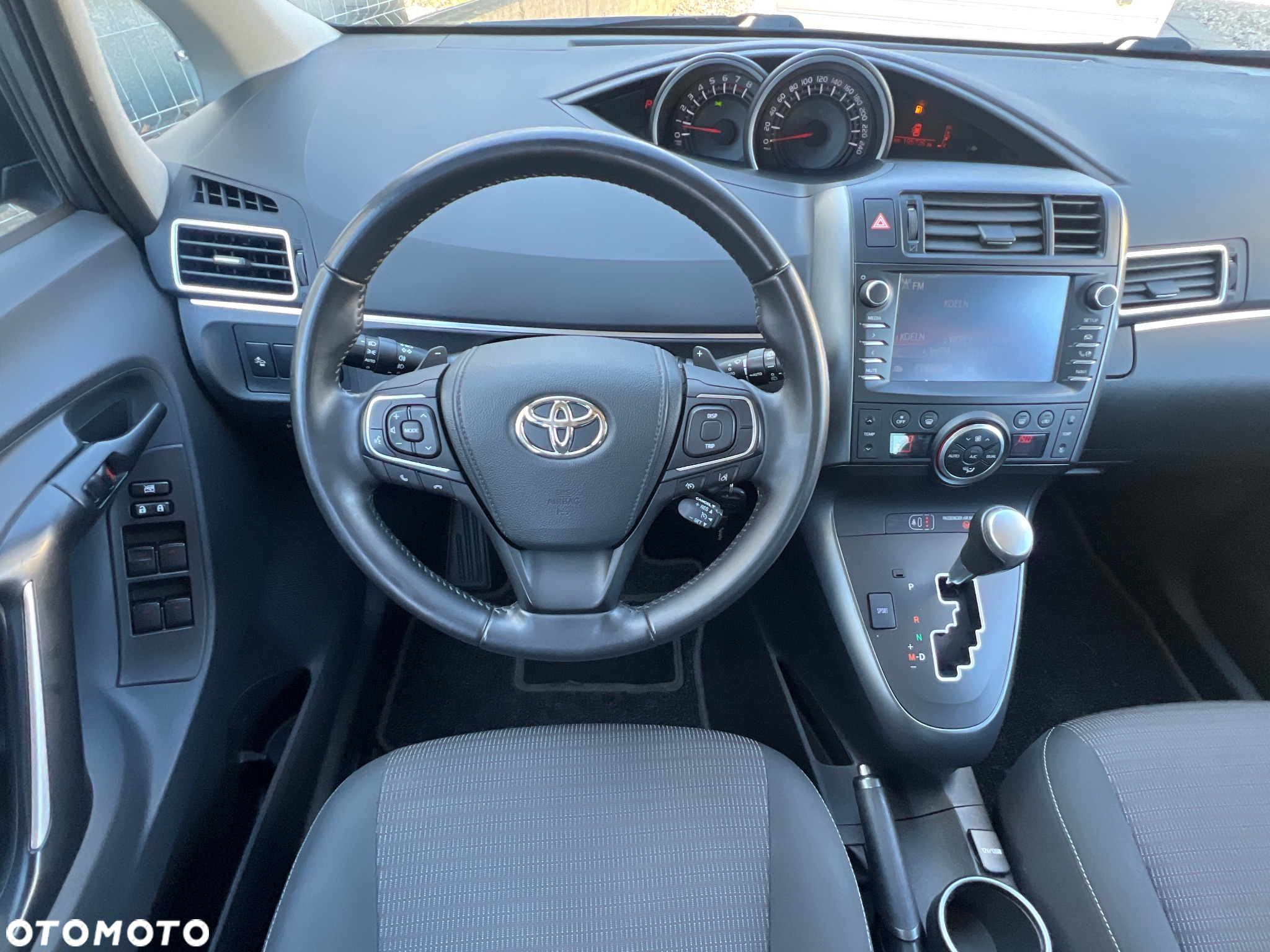 Toyota Verso - 24