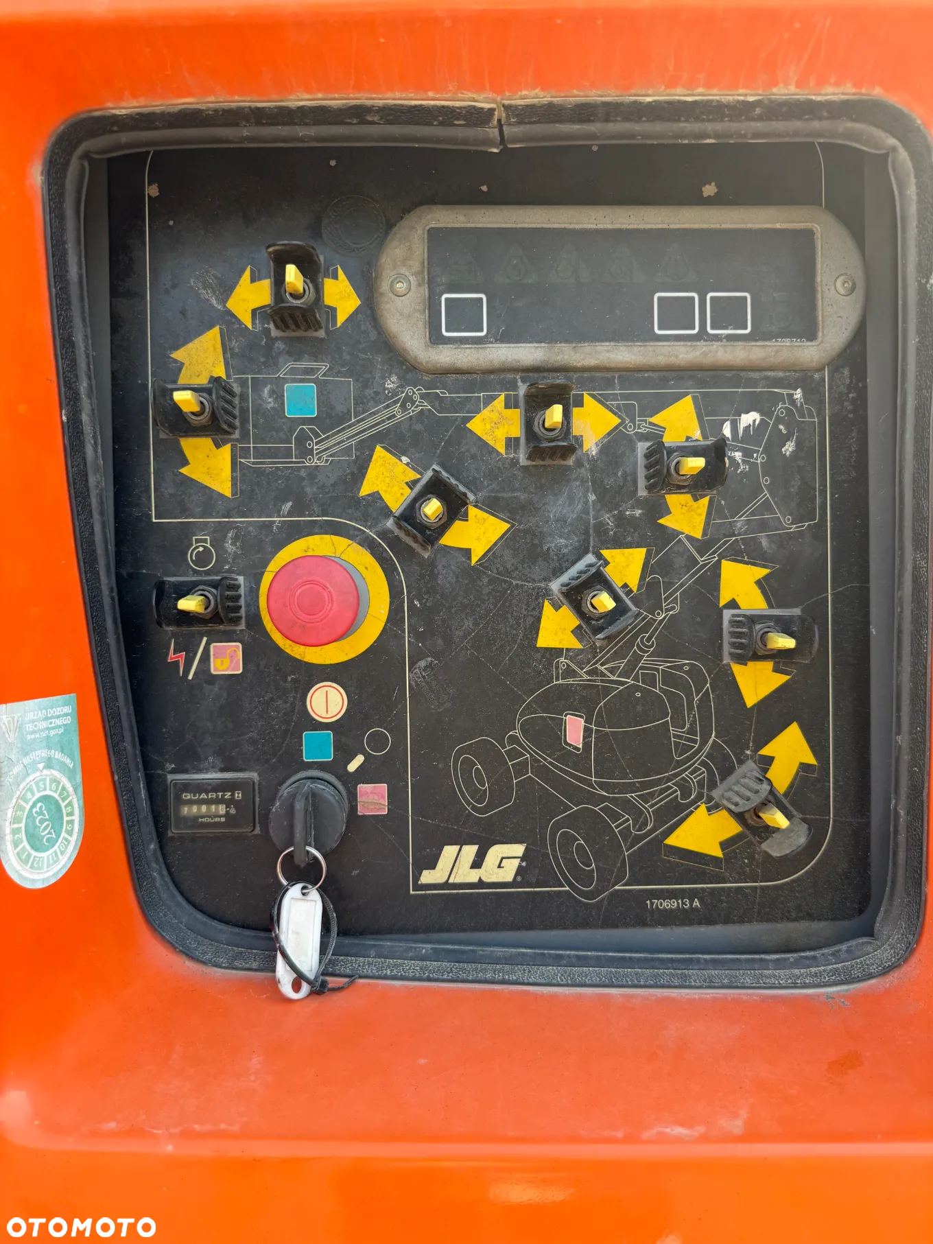 JLG 800AJ - 18