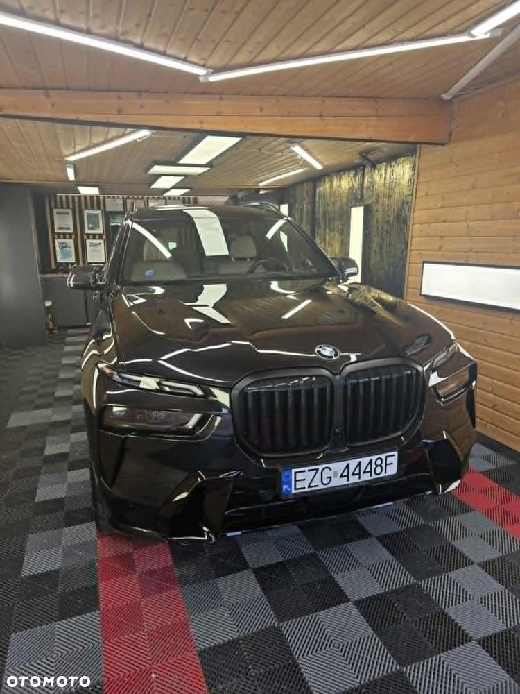 BMW X7 2023 photo 5