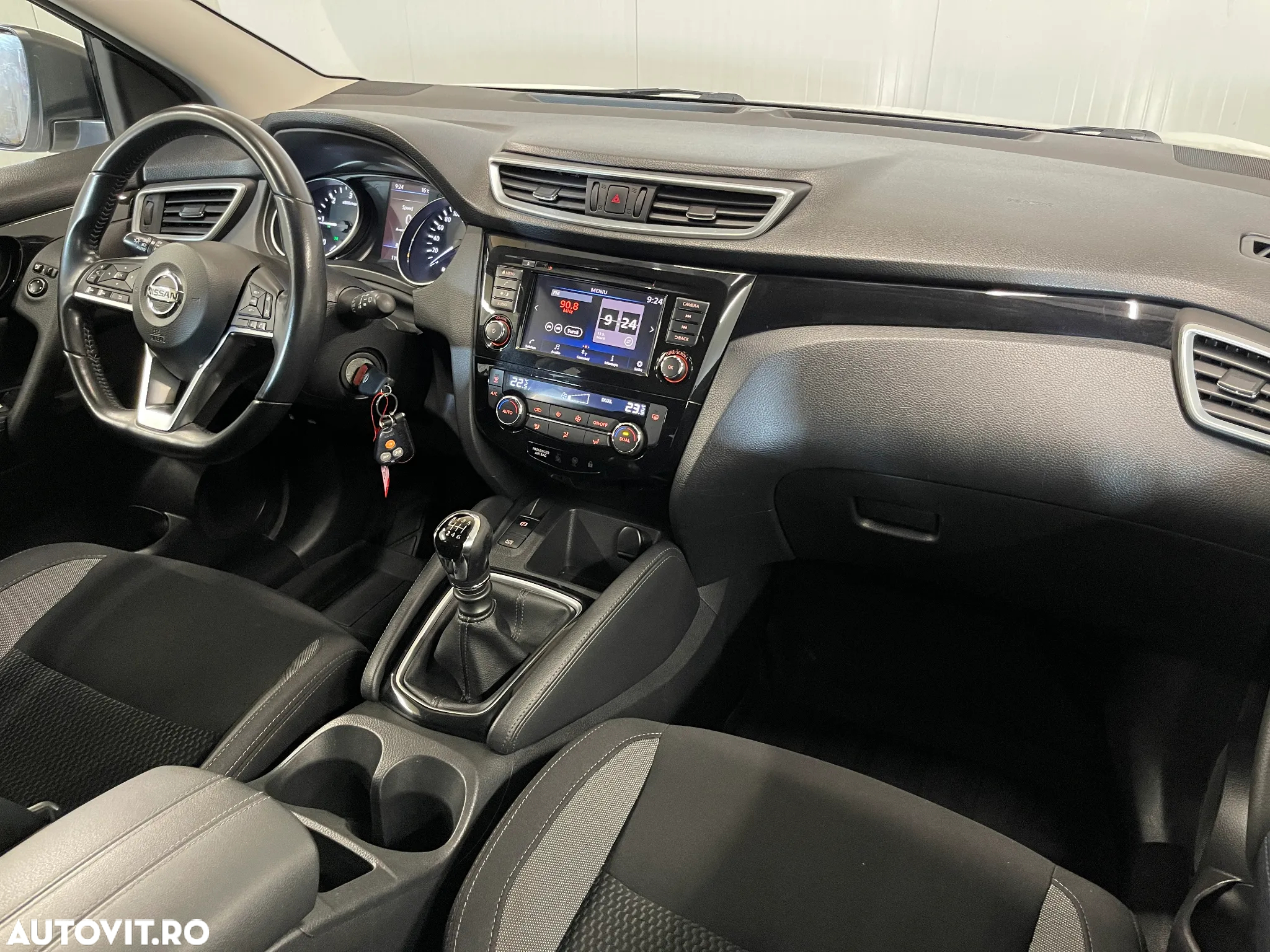 Nissan Qashqai 1.7D 150CP ALL MODE 4X4-I Tekna - 8