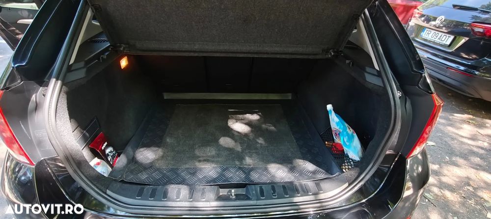 BMW X1 xDrive18d - 10