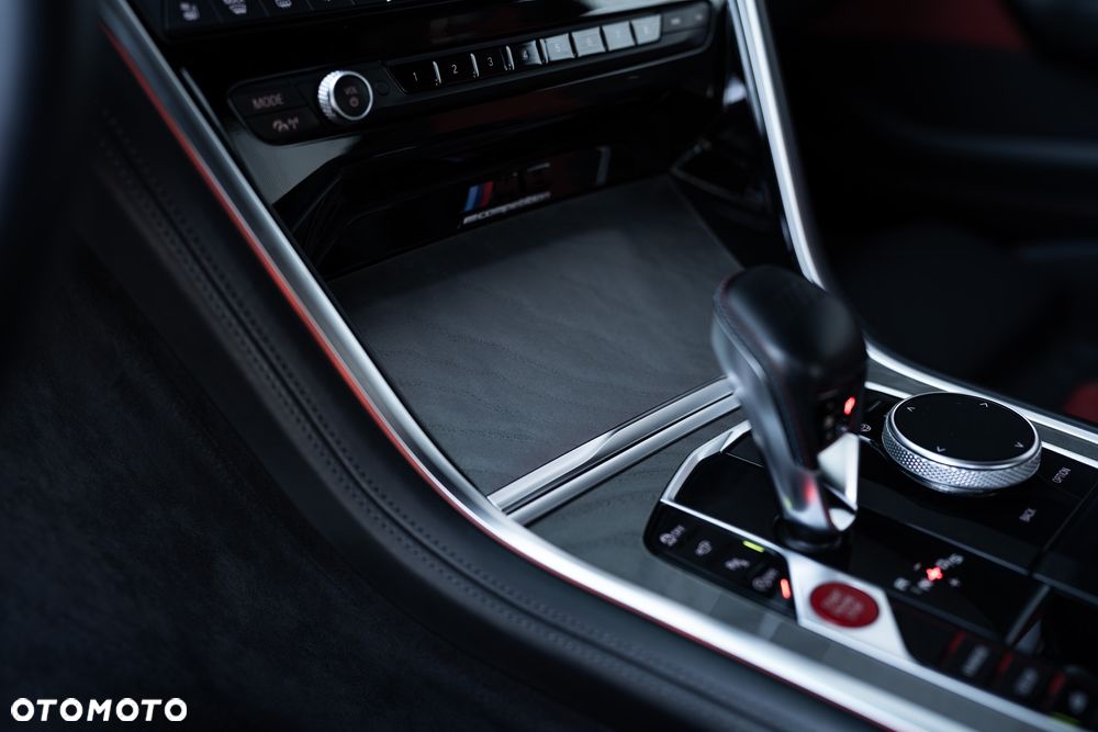 BMW M8 Competition - 27