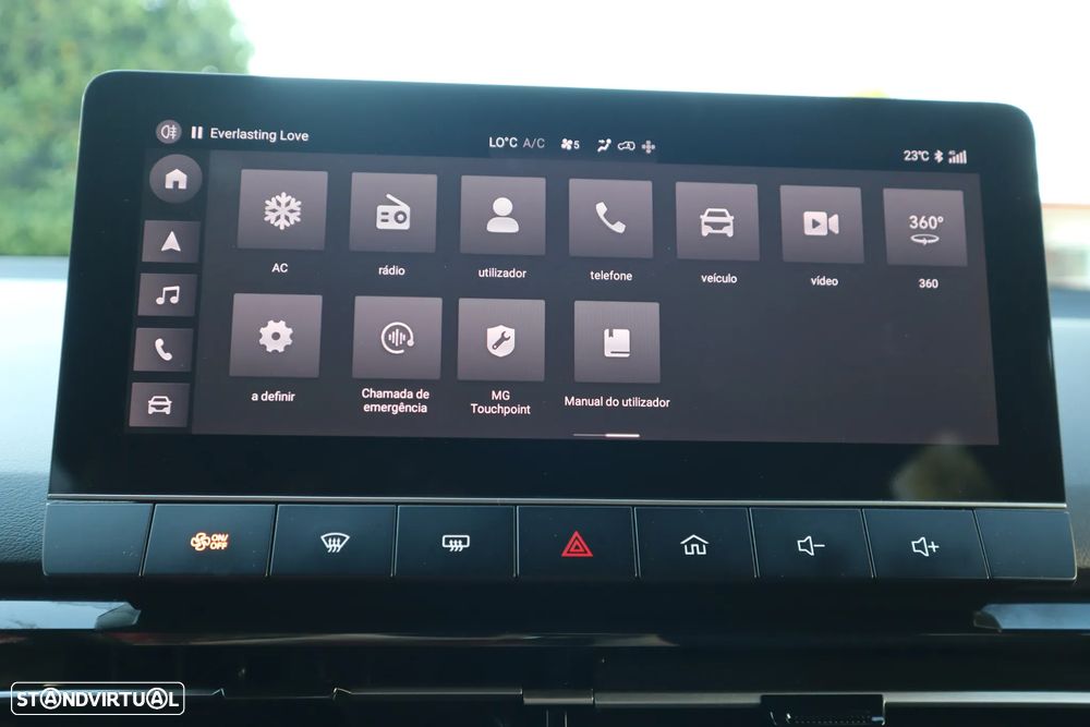 MG MG4 64 kWh Luxury - 36
