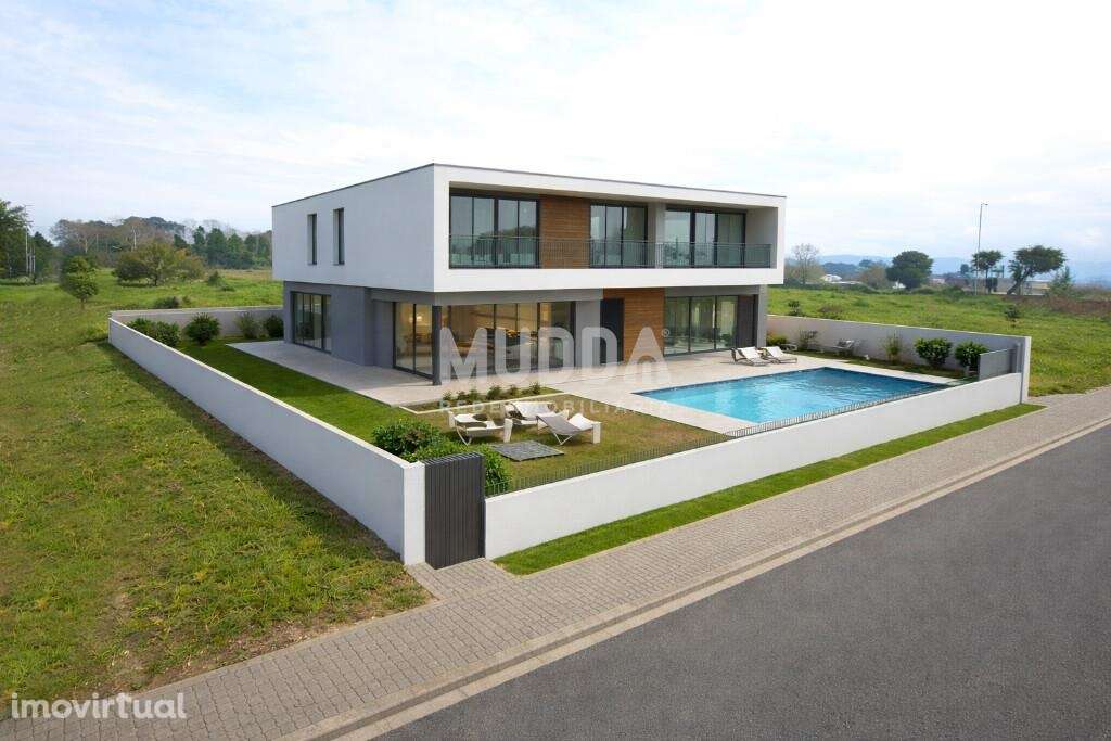 Terreno Urbano para Construção de Moradia Unifamiliar no Centro de Est - Grande imagem: 4/8