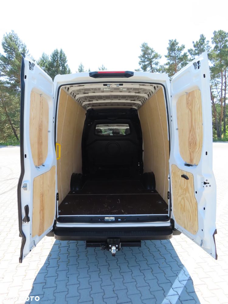 Iveco DAILY 35S18 DOKA Dubel Brygadowy MIXTO 7-Mio Os.+812 Kg Ład. POWER 3.0 HPI 180 KM Hi-Matic Automat L4H2 Rozstaw Osi 4100 mm WZMACNIANY FULL OPCJA Wyposażenia Gwarancja Fabryczna HAK 3500 KG Stan Auta Jak Z Salonu NOWY - 17