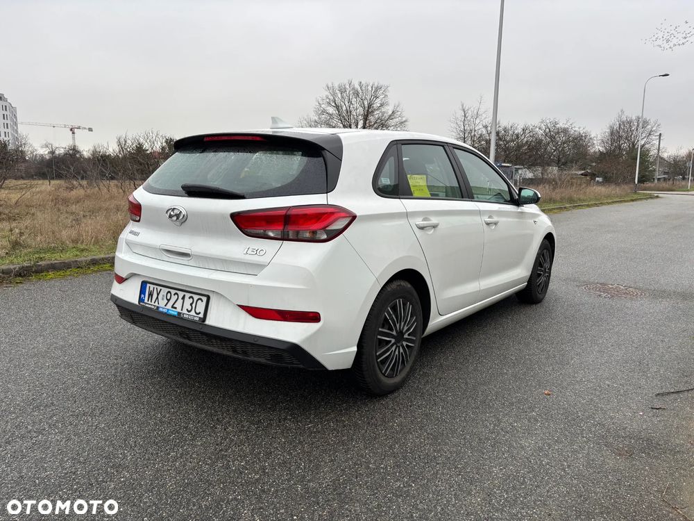 Hyundai i30 1.5 DPI Classic + - 3