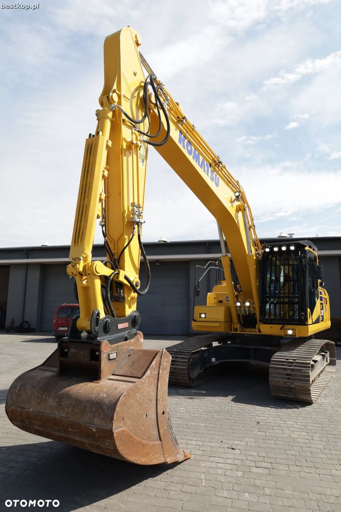 Komatsu PC210LC-11 - 16