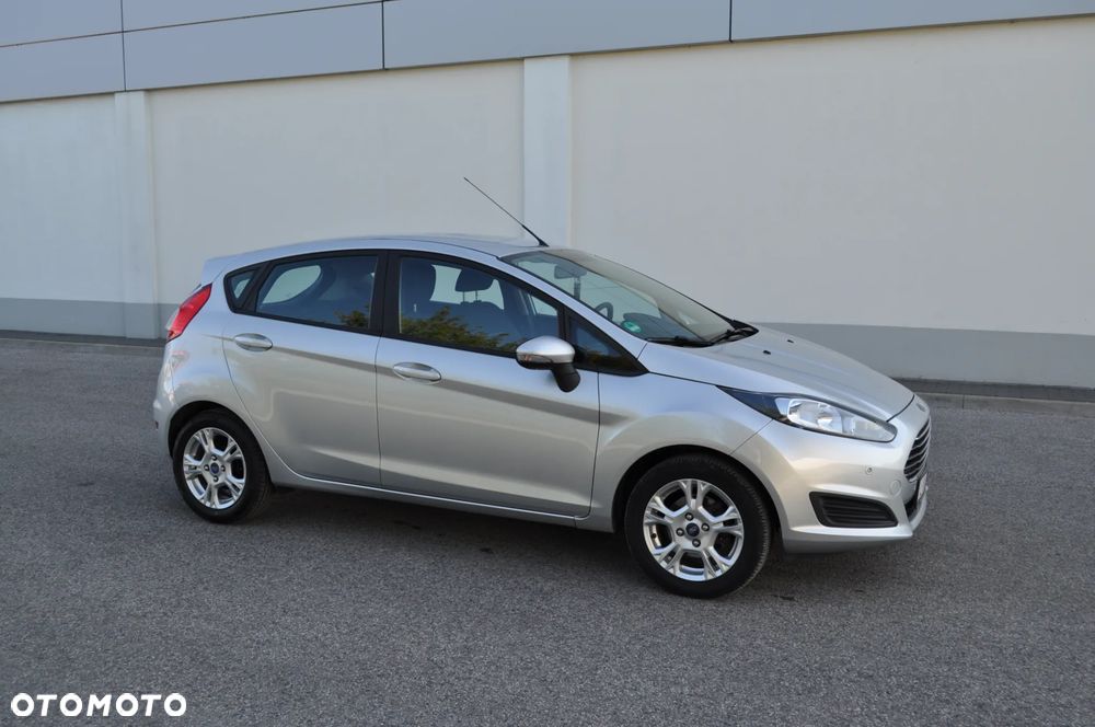 Ford Fiesta 1.25 Champions Edition - 6