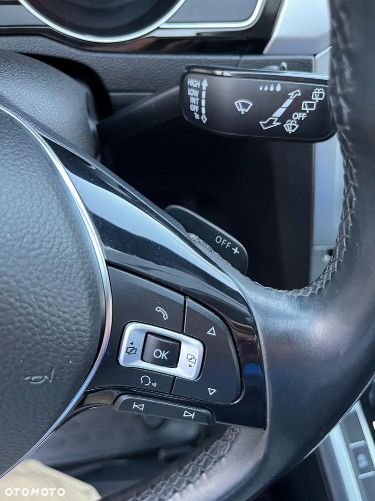 Volkswagen Passat 2.0 TDI (BlueMotion Technology) DSG Comfortline - 19