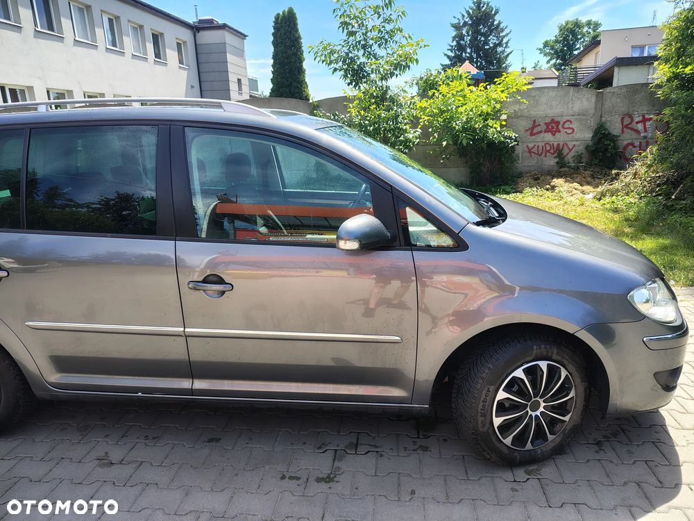 Volkswagen Touran 2.0 TDI Trendline - 16