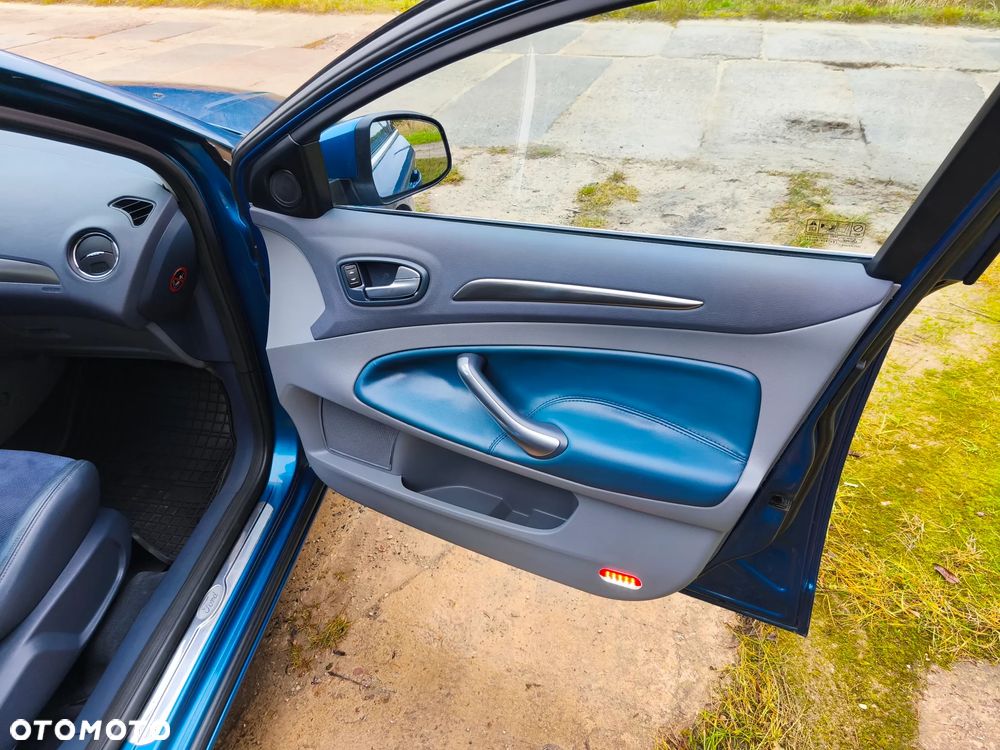 Ford Mondeo 2.0 TDCi Titanium - 21