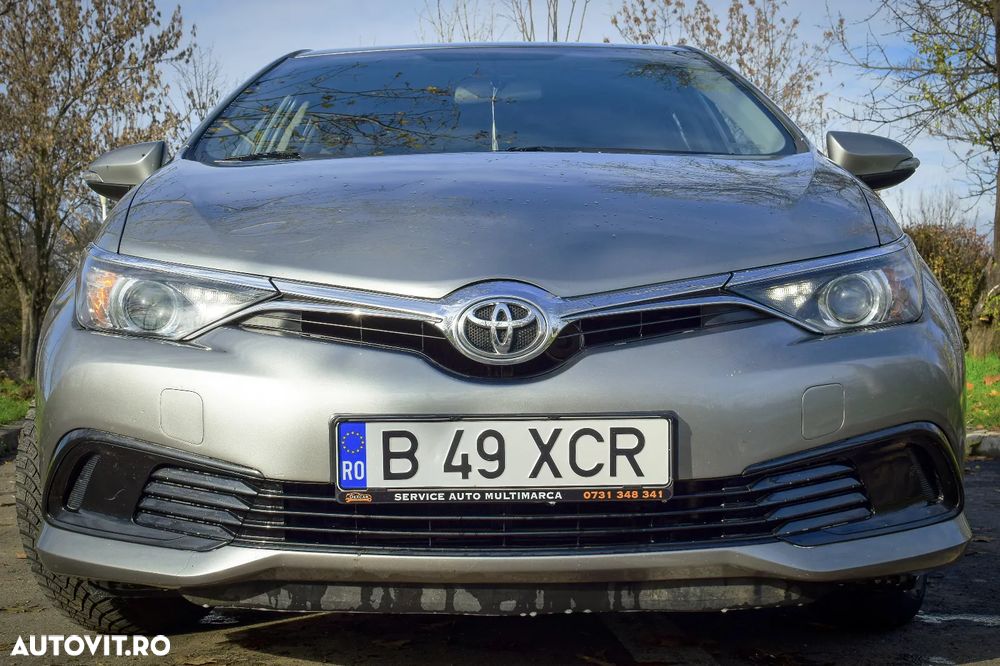 Toyota Auris 1.3 Dual VVT-i Terra - 2