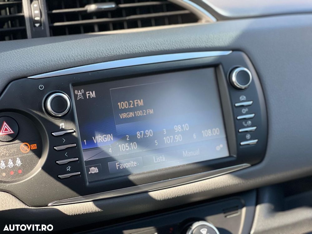 Toyota Yaris 1.5 VVT-i HSD Dynamic - 14