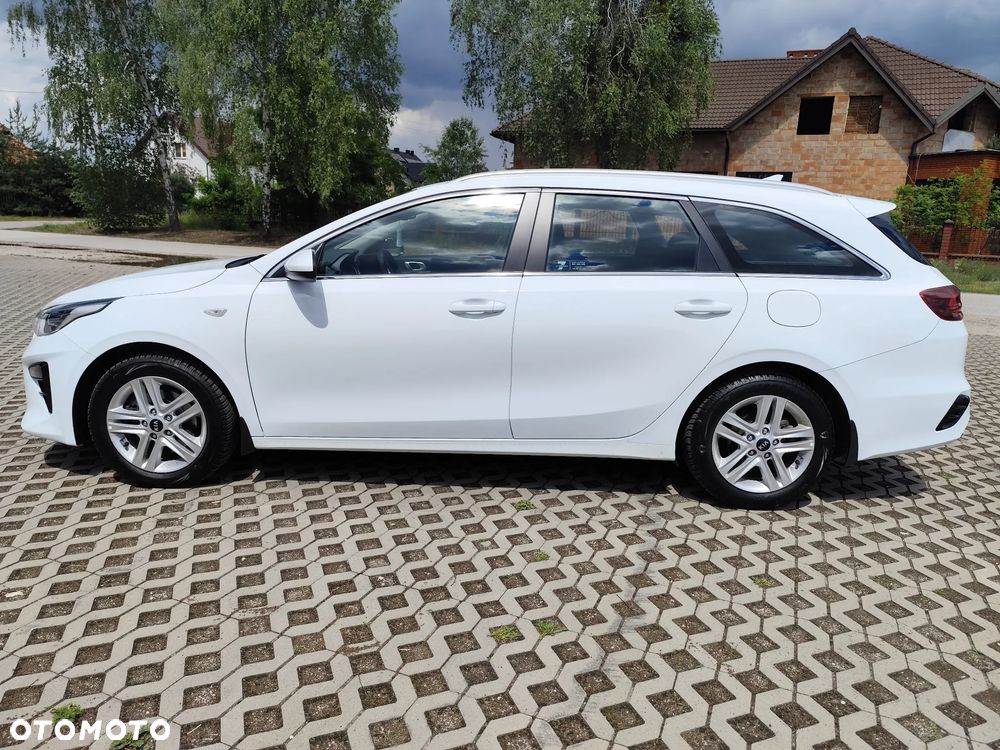 Kia Ceed 1.6 CRDi mHEV L - 3
