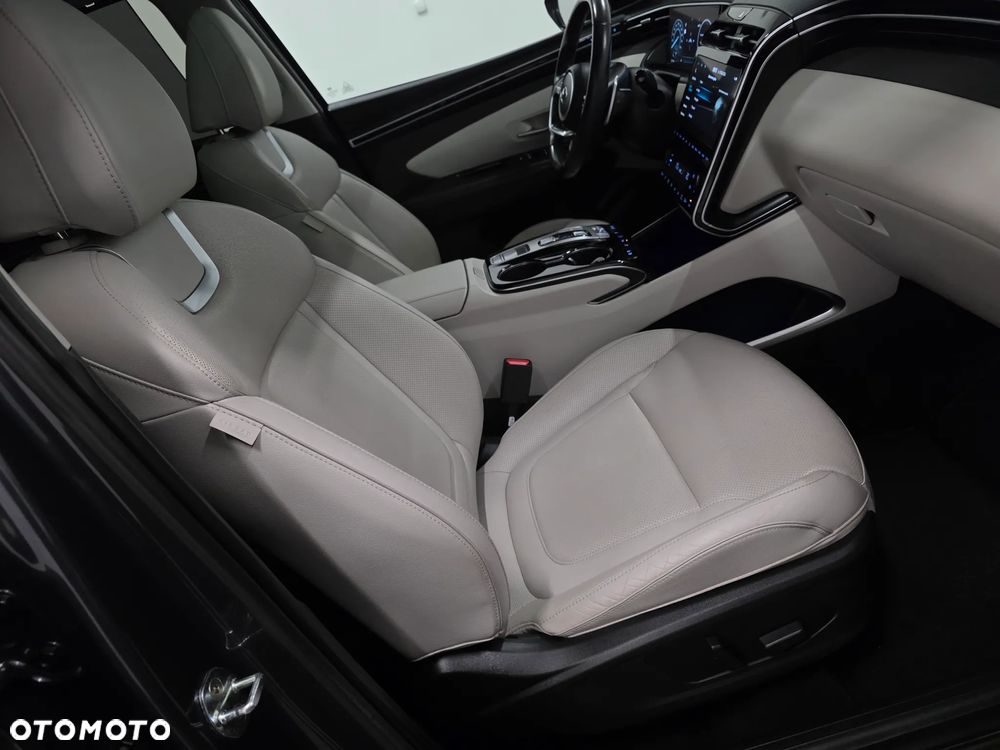 Hyundai Tucson 1.6 CRDi 48V-Hybrid 4WD DCT Prime - 19