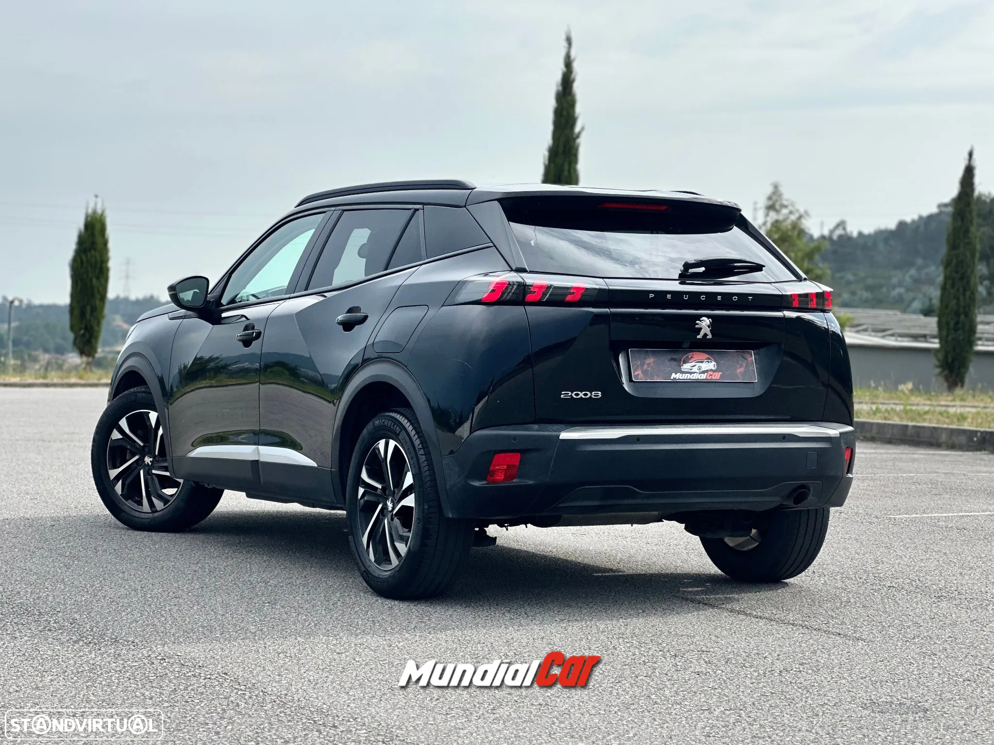 Peugeot 2008 1.5 BlueHDi Allure Pack - 15