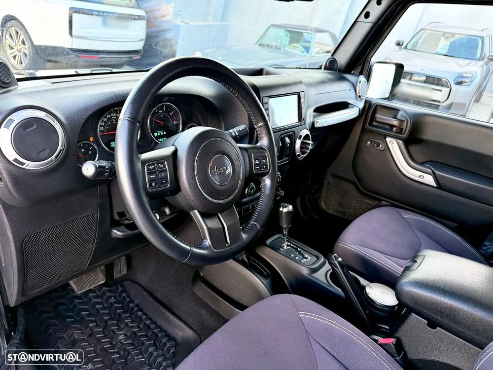 Jeep Wrangler Unlimited 2.8 CRD ATX Sahara Adventure Edition - 23