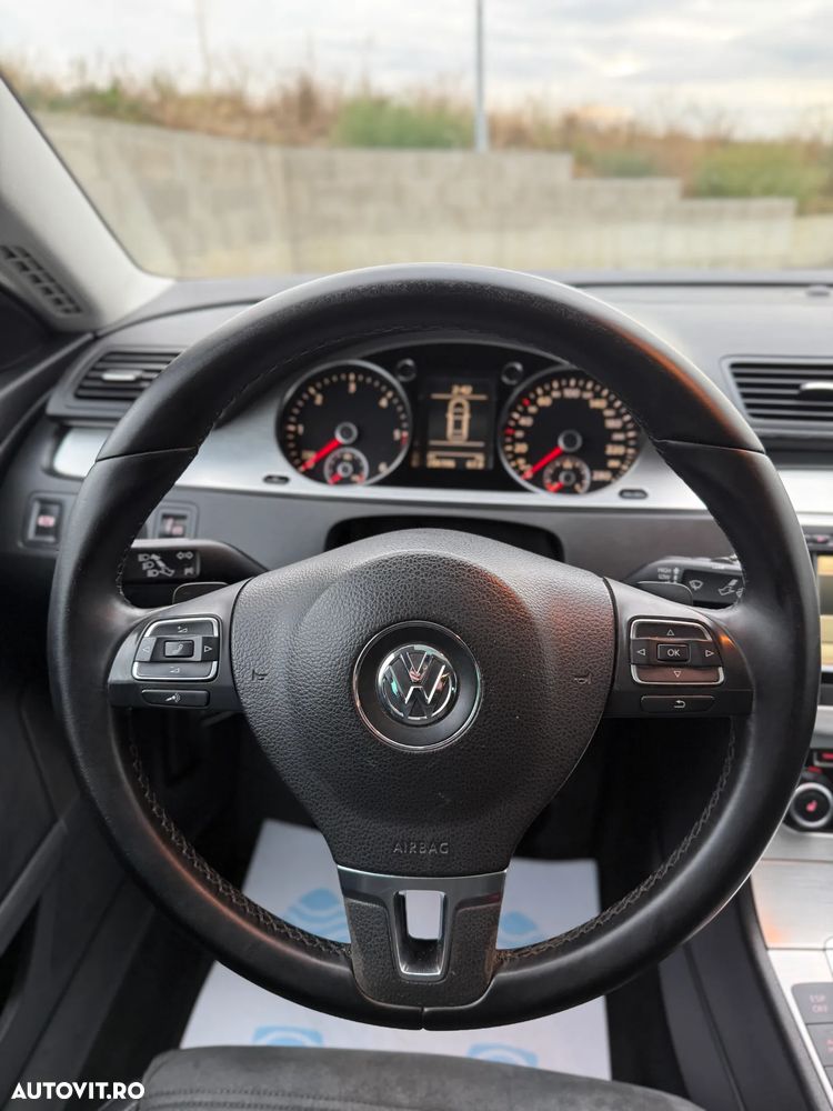 Volkswagen Passat CC - 15