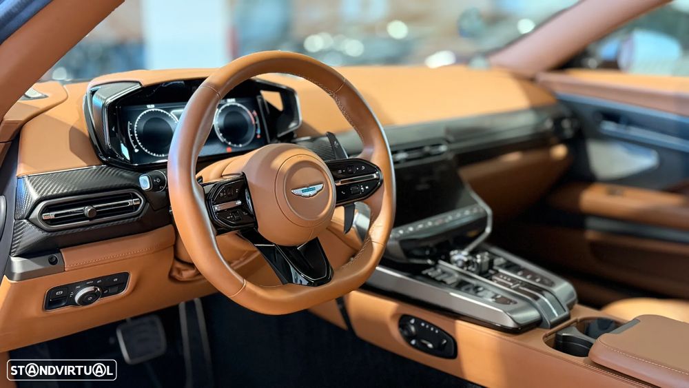 Aston Martin Vanquish V12 - 19