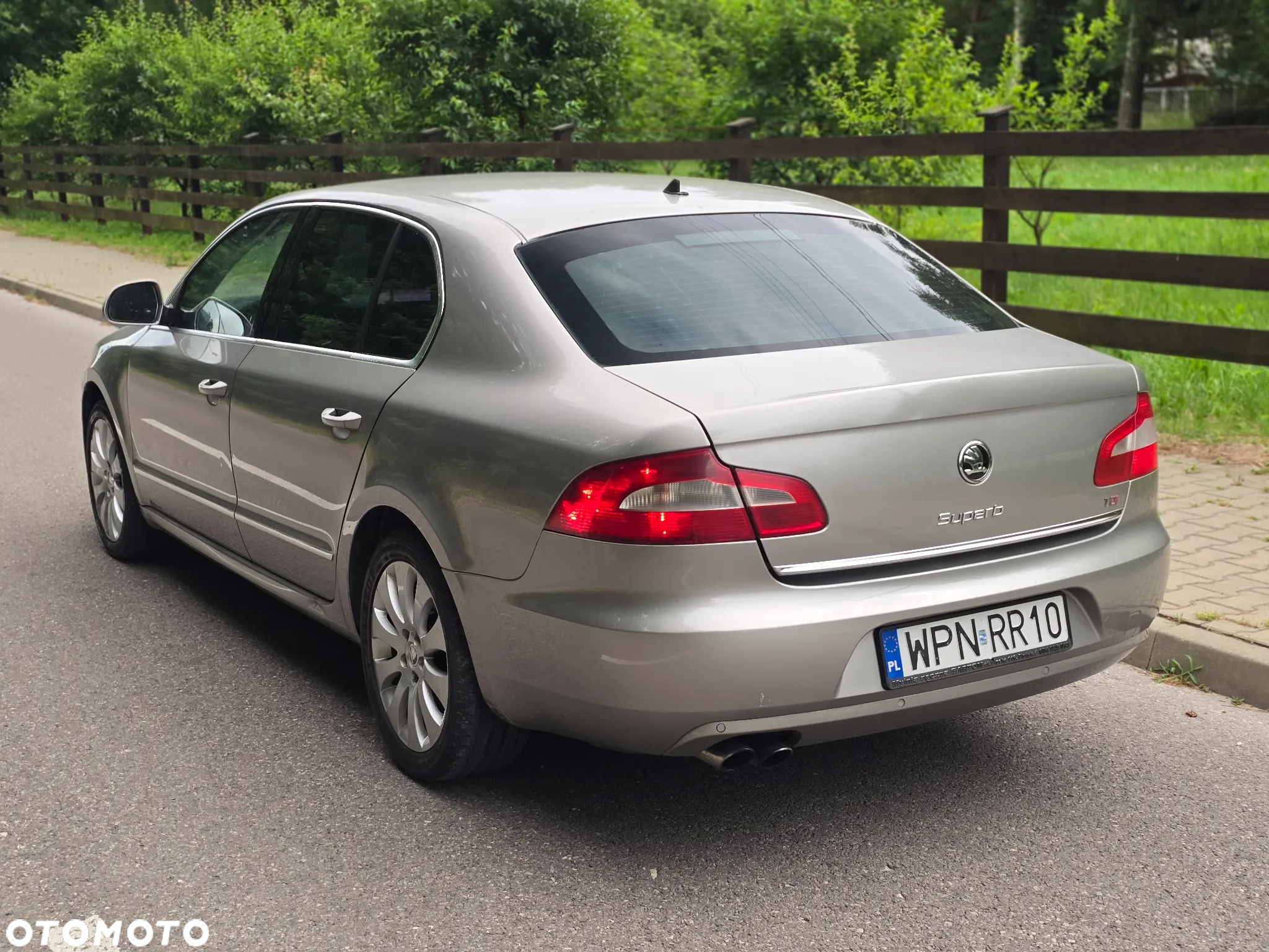 Skoda Superb 2.0 TDI Ambition DSG - 16