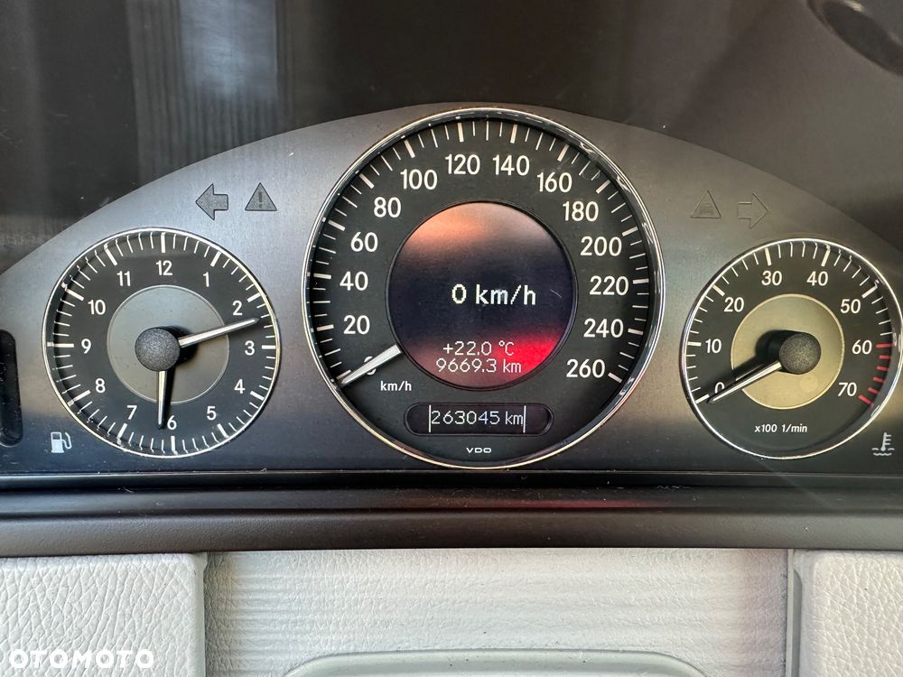 Mercedes-Benz CLK - 18