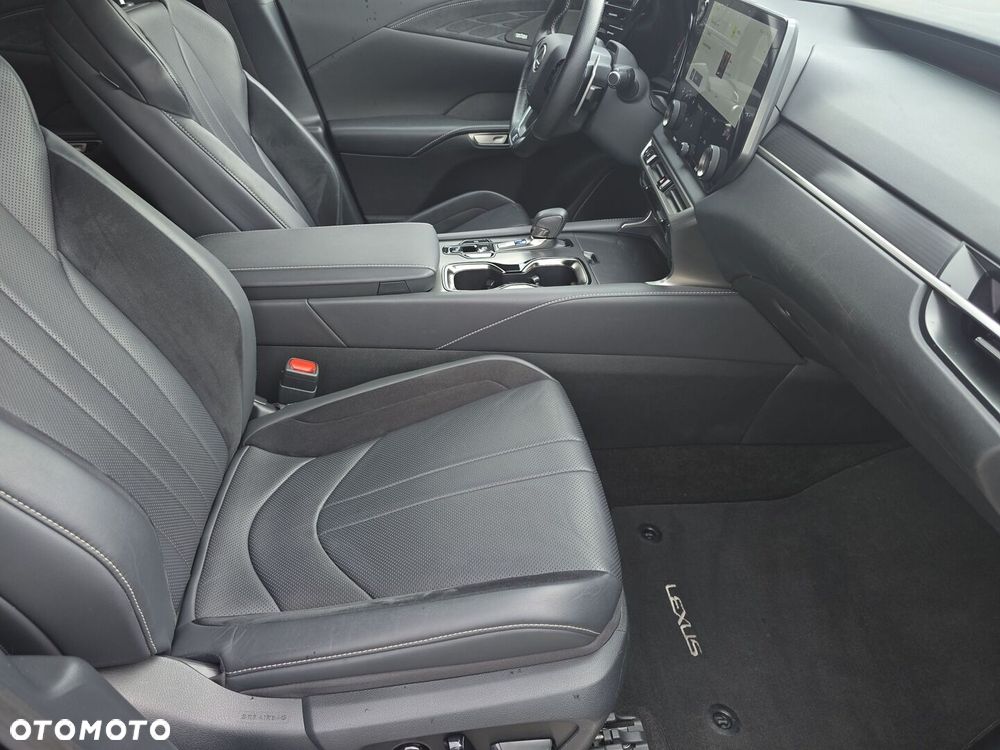Lexus RX - 10