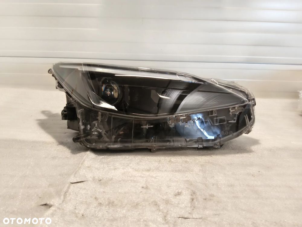 Toyota Yaris Cross FULL LED 1 SOCZEWKA PRZÓD STRONA PRAWA 0D-310 - 2