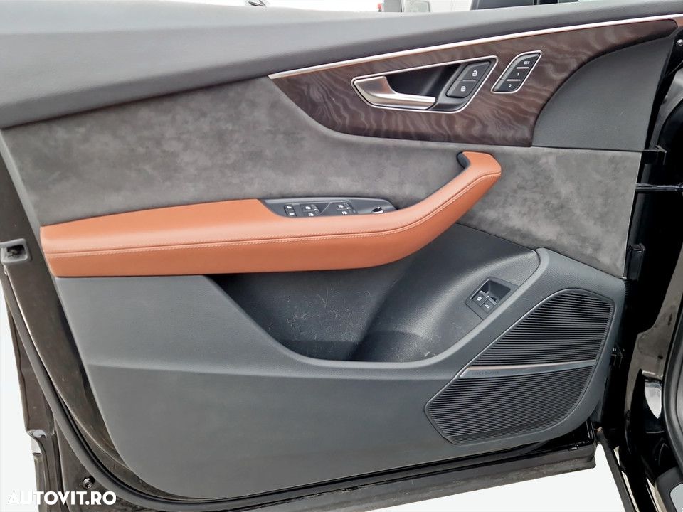 Audi Q7 55 TFSI e quattro tiptronic - 16