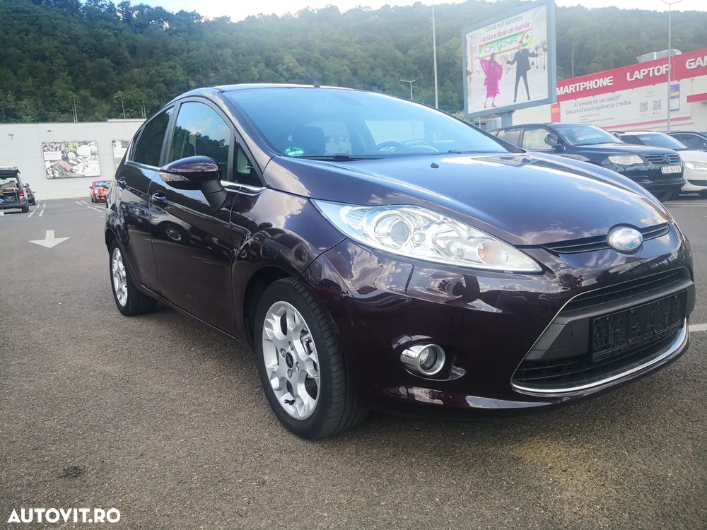 Ford Fiesta 1.6 TDCI SYNC Edition - 4