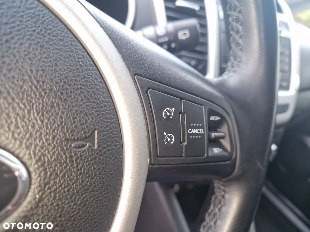 Kia Venga - 24