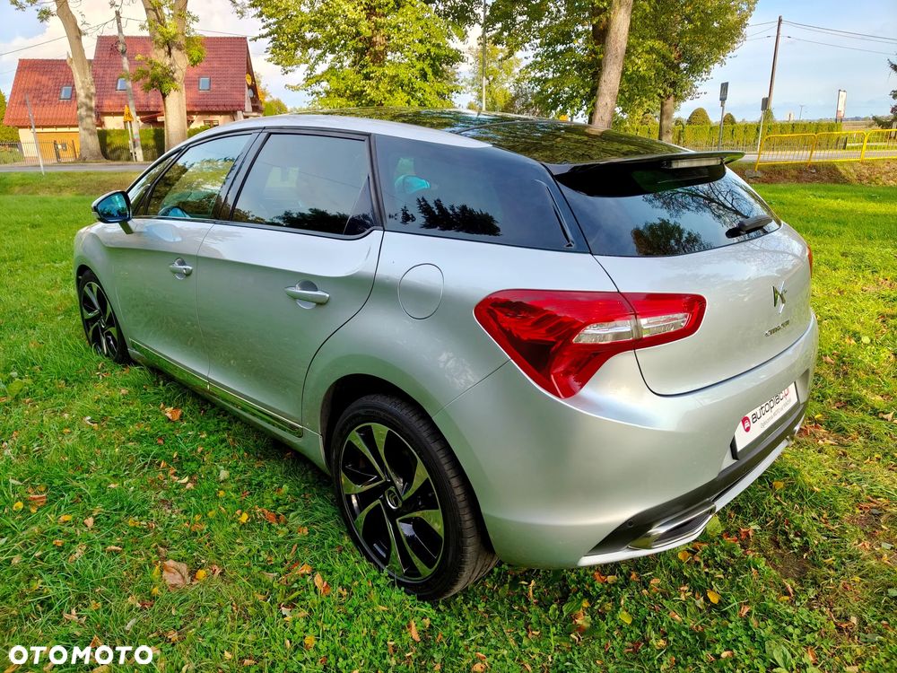 Citroën DS5 HDi 165 SportChic - 12